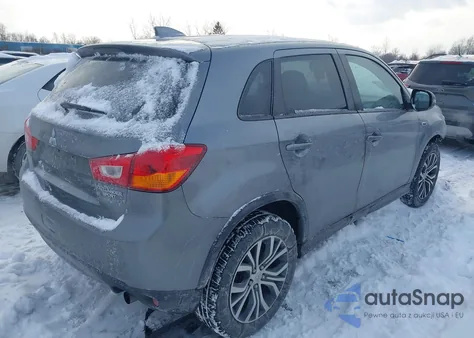 2017 Mitsubishi Outlander Sport 2.0 Le z USA, uszkodzony, nr VIN JA4AP3AU5HZ039512